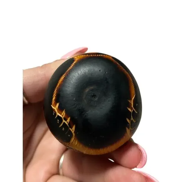 Vintage Hand-Carved Panda Peruvian Gourd Ornament Folk Art - Picture 4 of 4